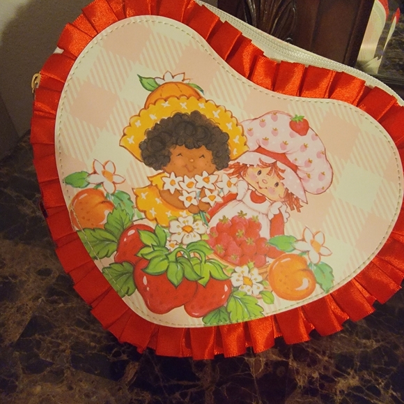 Strawberry Shortcake Handbags - Nwt strawberry shortcake makeup bag